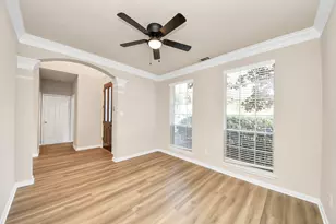 11918 Helene Ct, Pinehurst, TX 77362 - Photo 9