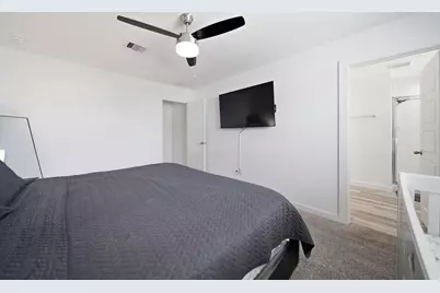 3218 Crown Gate Drive, Houston, TX 77047 - Photo 17