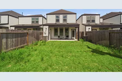 3218 Crown Gate Drive, Houston, TX 77047 - Photo 31