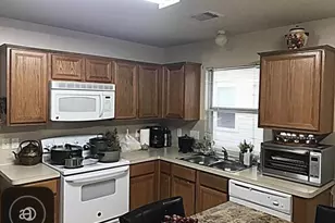 20711 Sycamore Wood Dr, Houston, TX 77073 - Photo 3