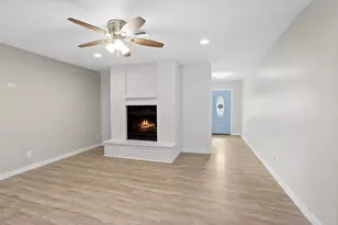 10127 Tolman St, Houston, TX 77034 - Photo 5