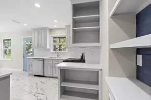 10127 Tolman St, Houston, TX 77034 - Photo 7