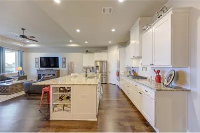 441 Hunters Crossing Drive, Sealy, TX 77474 - Photo 7