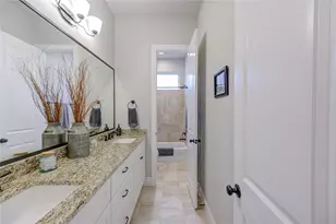 441 Hunters Xing Dr, Sealy, TX 77474 - Photo 31