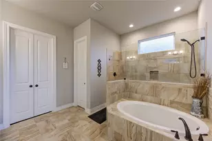 441 Hunters Xing Dr, Sealy, TX 77474 - Photo 21