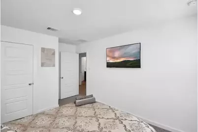 12320 Churchill Down Dr, Houston, TX 77047 - Photo 15