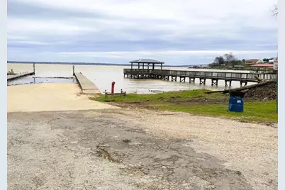 230 E Woodland Shores Drive, Point Blank, TX 77364 - Photo 5