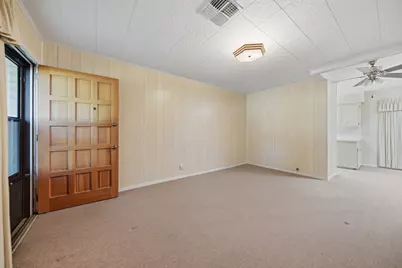 201 S Dixie Street, Brenham, TX 77833 - Photo 5