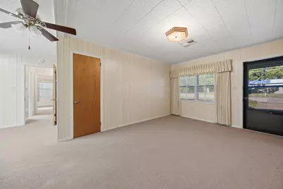 201 S Dixie Street, Brenham, TX 77833 - Photo 7