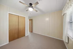 201 S Dixie St, Brenham, TX 77833 - Photo 21