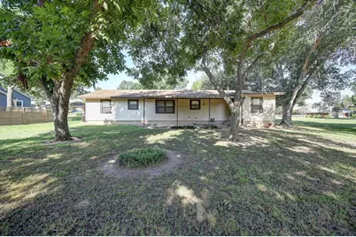 201 S Dixie Street, Brenham, TX 77833 - Photo 29