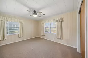 201 S Dixie St, Brenham, TX 77833 - Photo 11
