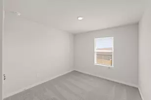420 Long Br Dr, Dayton, TX 77535 - Photo 23