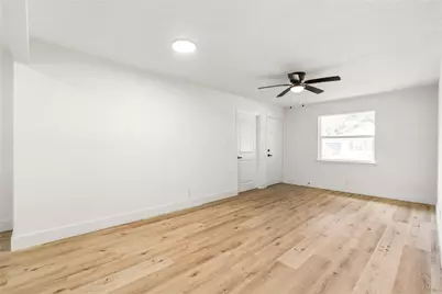 3048 Briarwick Lane, Houston, TX 77093 - Photo 3