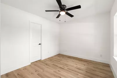 3048 Briarwick Lane, Houston, TX 77093 - Photo 11