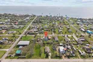620 6th St, Dickinson, TX 77539 - Photo 11