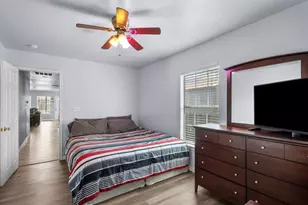 620 6th St, Dickinson, TX 77539 - Photo 29