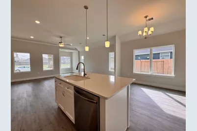 10300 Cabo Del Sol Drive, Cleveland, TX 77327 - Photo 9