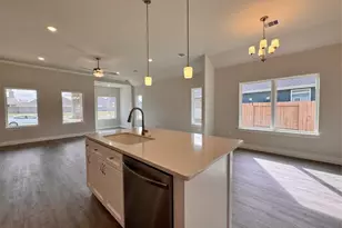 10300 Cabo del Sol Dr, Cleveland, TX 77327 - Photo 9
