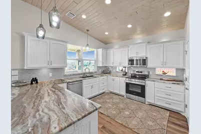 778 Wommack, Crystal Beach, TX 77650 - Photo 25