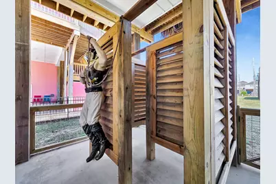 778 Wommack, Crystal Beach, TX 77650 - Photo 13