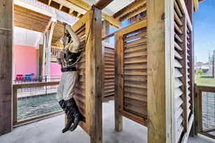 778 Wommack, Crystal Beach, TX 77650 - Photo 13