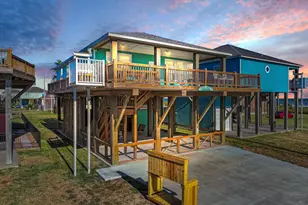 778 Wommack, Crystal Beach, TX 77650 - Photo 1