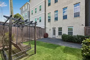 3606 Somerset York Ln, Houston, TX 77055 - Photo 15
