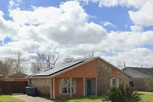 252 Bastrop St, Angleton, TX 77515 - Photo 1