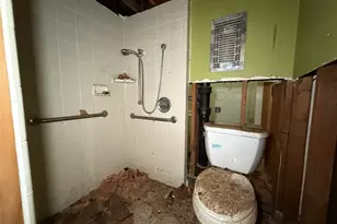 9314 Lugary Dr, Houston, TX 77074 - Photo 41