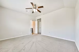 13114 Dalvay Beach Dr, La Marque, TX 77568 - Photo 11