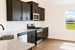 2152 Emerald Lk Trl, Dayton, TX 77535 - Photo 3