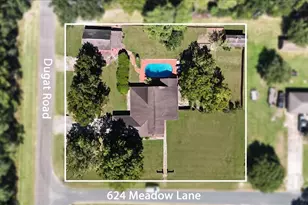 642 Meadow Ln, Winnie, TX 77665 - Photo 15