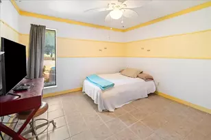 642 Meadow Ln, Winnie, TX 77665 - Photo 33