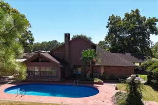 642 Meadow Ln, Winnie, TX 77665 - Photo 17