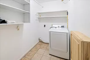 642 Meadow Ln, Winnie, TX 77665 - Photo 37