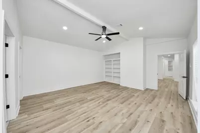 6502 Oakburl Court, Sugar Land, TX 77479 - Photo 15