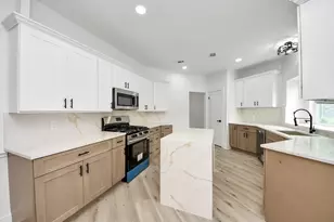 6502 Oakburl Ct, Sugar Land, TX 77479 - Photo 11