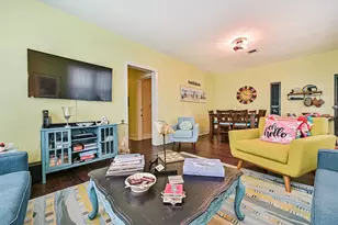 3927 Bernardo De Galvez Ave, Galveston, TX 77550 - Photo 15