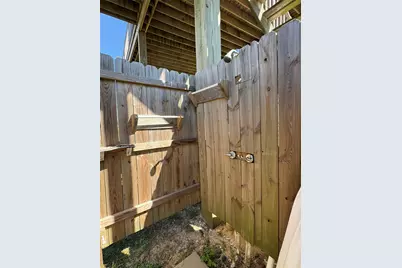 851 Trout Boulevard, Crystal Beach, TX 77650 - Photo 33