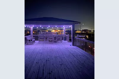 851 Trout Boulevard, Crystal Beach, TX 77650 - Photo 23