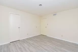 10202 Forum Park Dr, Houston, TX 77036 - Photo 13