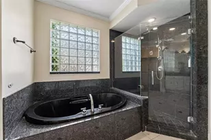 13614 Neils Branch Dr, Houston, TX 77077 - Photo 39