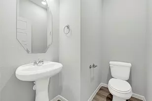2106 Spring Hollow Dr, Baytown, TX 77521 - Photo 13