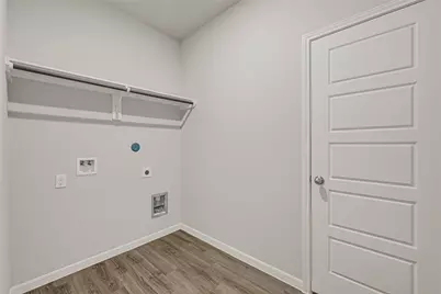 2106 Spring Hollow Drive, Baytown, TX 77521 - Photo 19