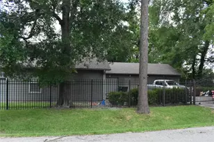 8535 Parkette Dr, Houston, TX 77028 - Photo 3