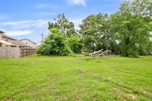 12995 Point Aquarius Blvd, Willis, TX 77318 - Photo 11