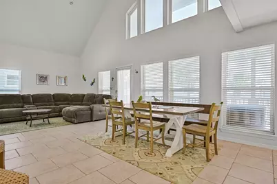 13925 Pirates Beach Boulevard, Galveston, TX 77554 - Photo 9