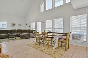 13925 Pirates Beach Blvd, Galveston, TX 77554 - Photo 9