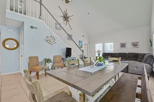 13925 Pirates Beach Blvd, Galveston, TX 77554 - Photo 17